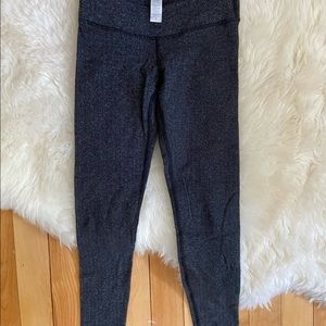 Lululemon Ivivva girls grey herringbone leggings size 8